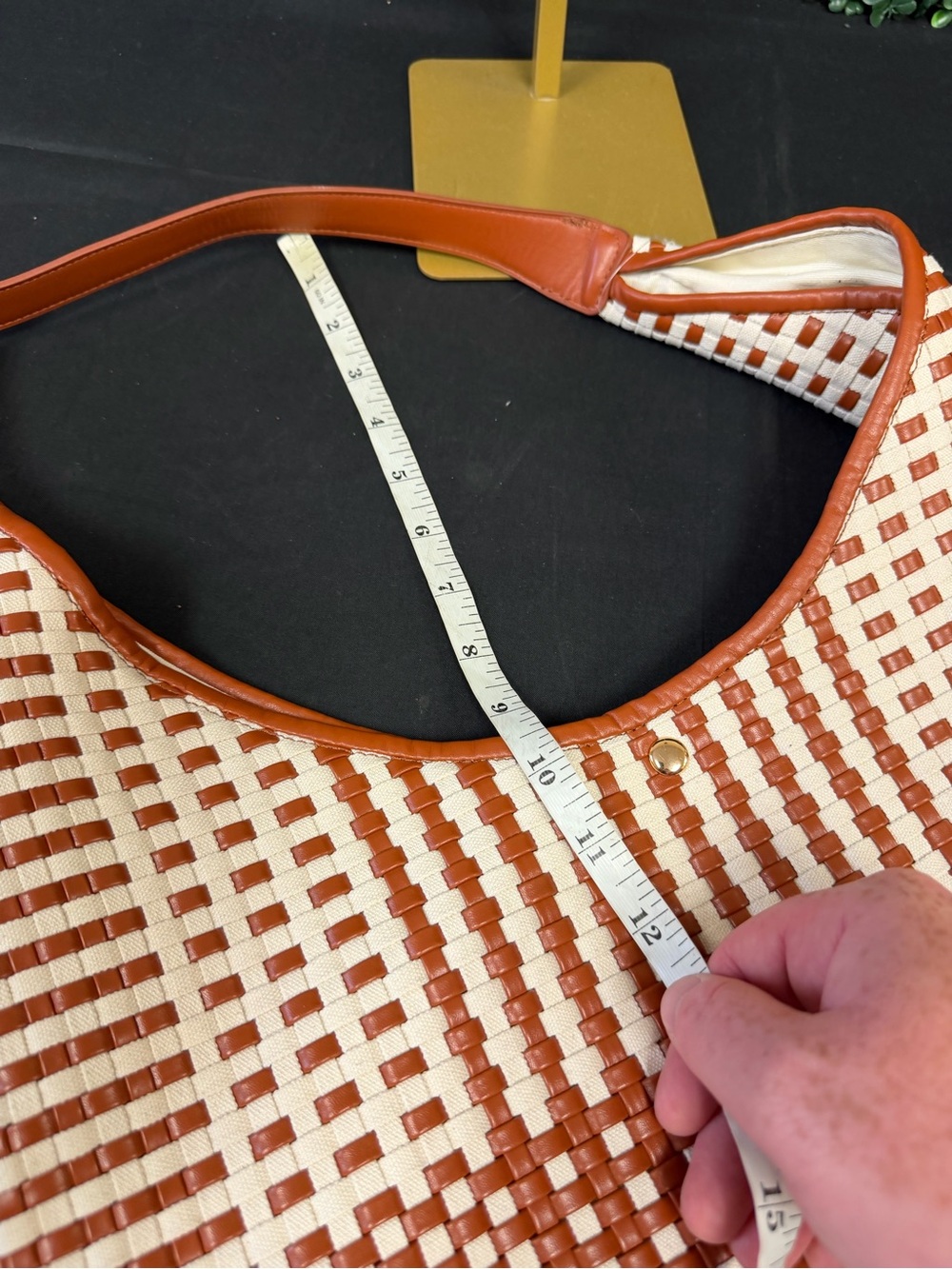 Anthropologie Love Knot Slouchy Bag: Woven Faux-Leather Canvas Edition - Picture 12 of 14